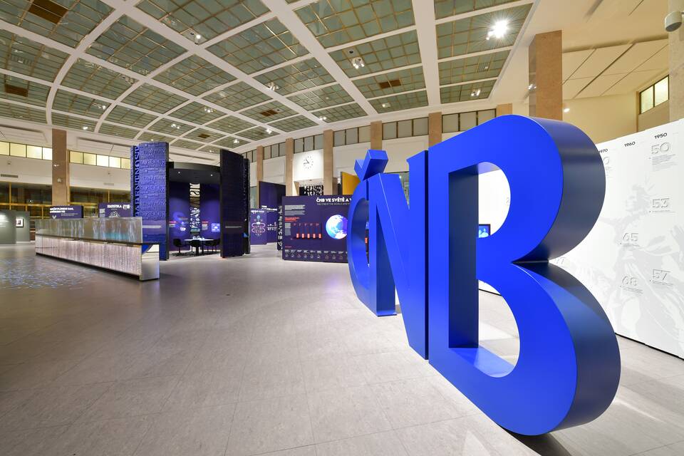 Royal Ahrend fit out project interior view of Czech National Bank Visitor Centre in Prague KB6804