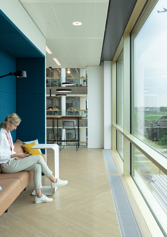 Royal Ahrend office project Danone in Hoofddorp 24