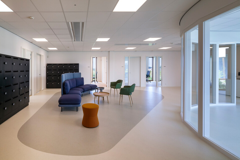 Royal Ahrend healthcare project interior view of Oogcentrum Noordholland in Heerhugowaard SB200617
