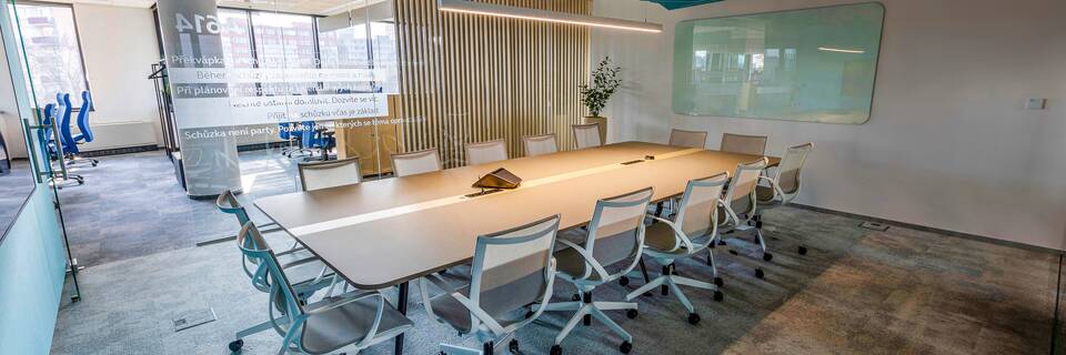 Royal Ahrend office project interior view of O2 in Prague 76722