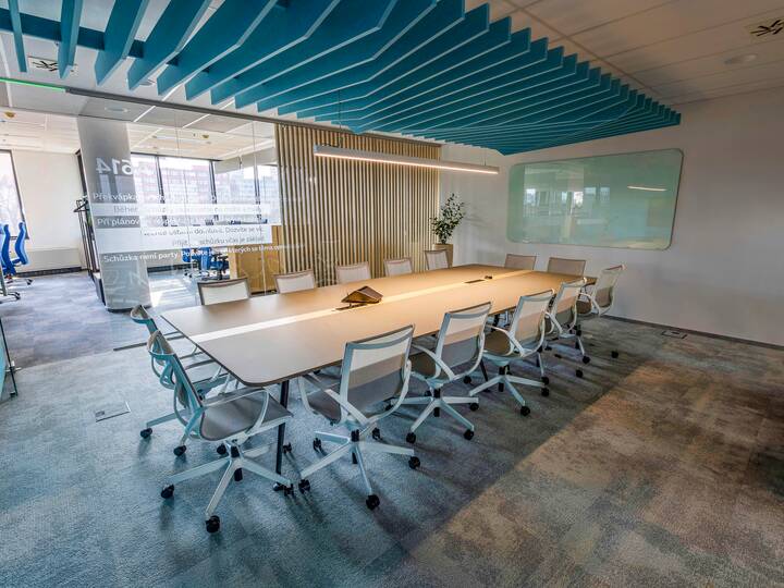 Royal Ahrend office project interior view of O2 in Prague 76722