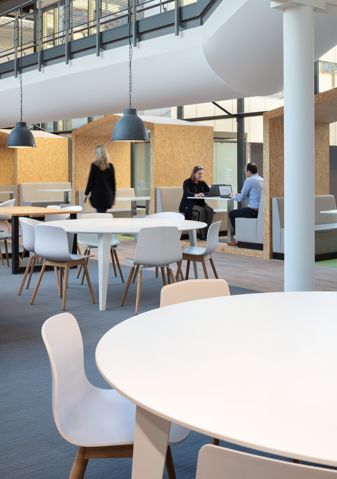 Royal Ahrend office project Stedin in Delft 16