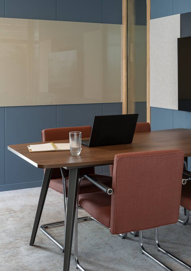 Royal Ahrend office project interior view of Tower Ten in Amsterdam SP06