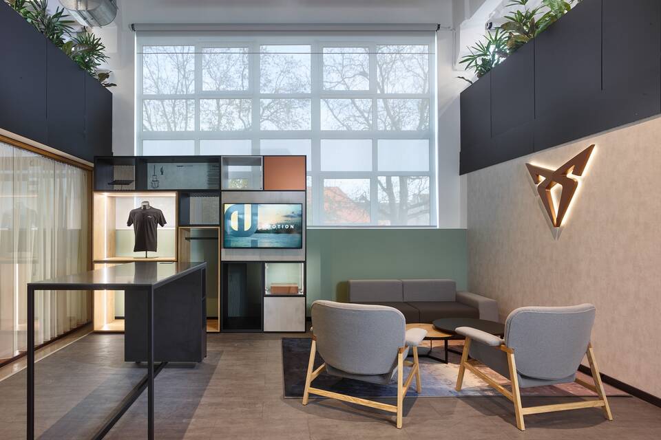 Royal Ahrend interior view of Inspiration Centre in Prague 13