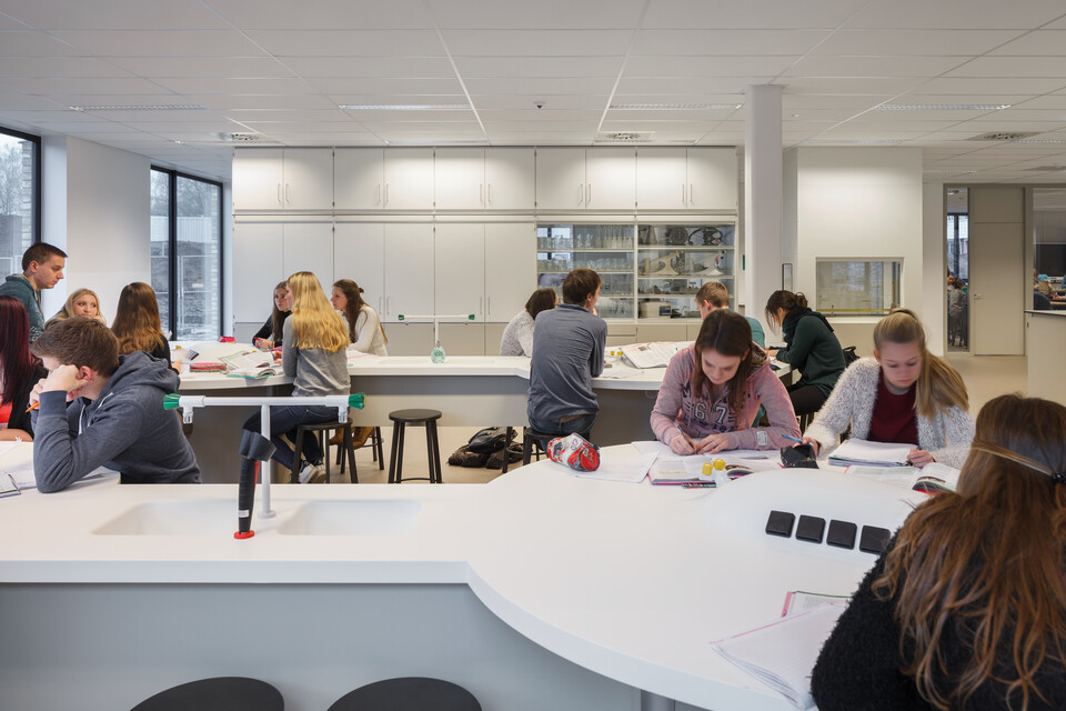 Royal Ahrend education project Carmel College Salland in Raalte 13