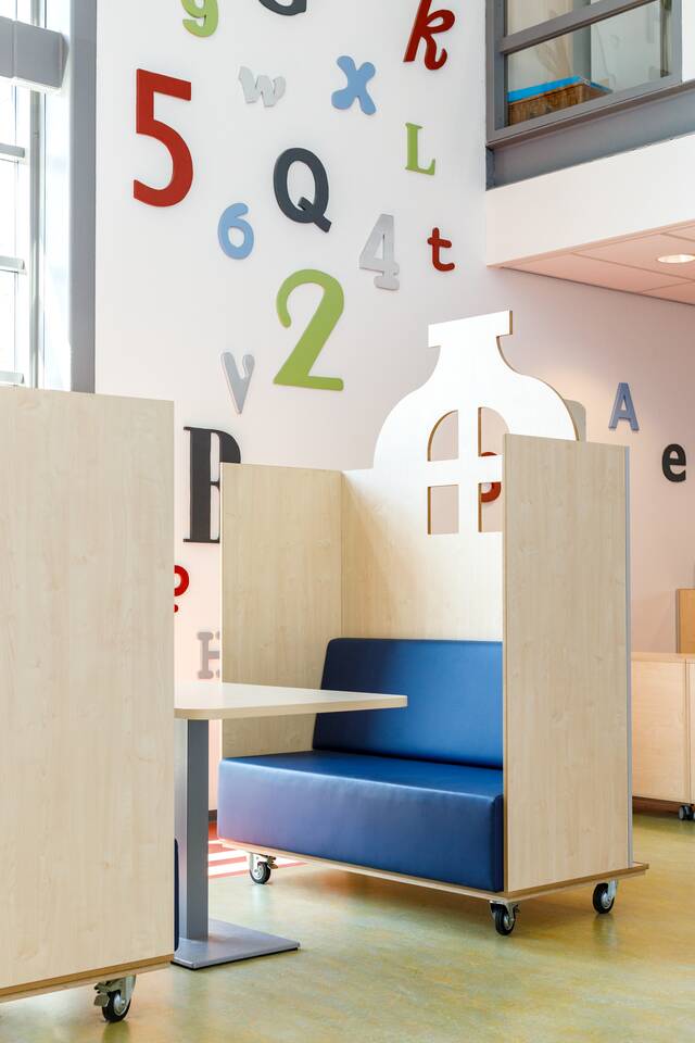 Gispen education project interior view of primary school Panta Rhei in Deventer KF2476