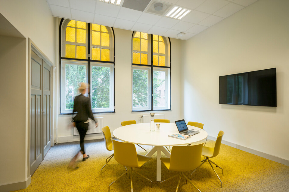 Gispen education project Jheronimus Academy of Data Science in 's Hertogenbosch JJ2400978C