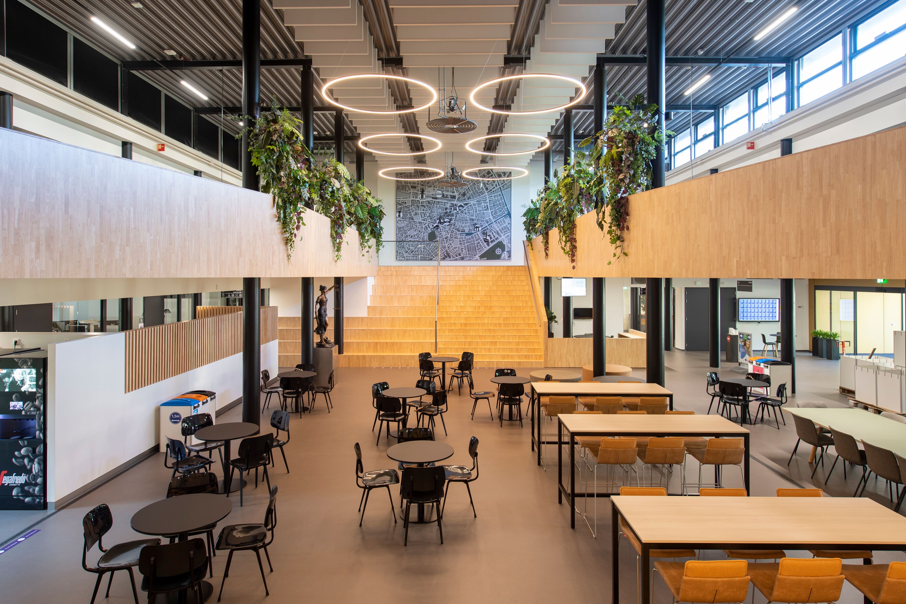 Gispen education project interior view of Avans Fontys Legal College in Tilburg BDF4571