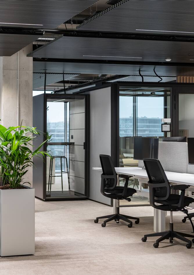 Royal Ahrend office project interior view of ABB in Diegem M0325