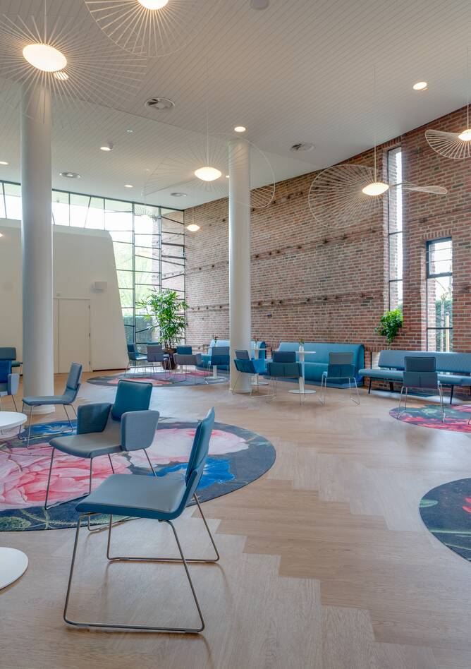 Gispen healthcare project interior view of Barbara funural home in Utrecht KZ01