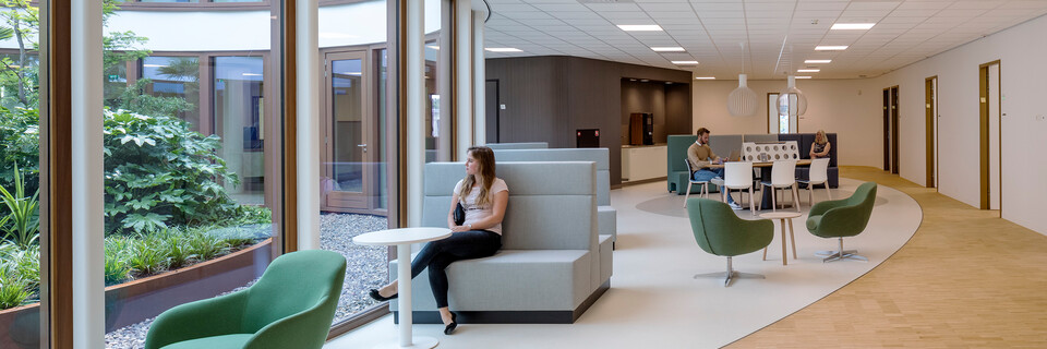 Royal Ahrend healthcare project interior view of Oogcentrum Noordholland in Heerhugowaard SB200613