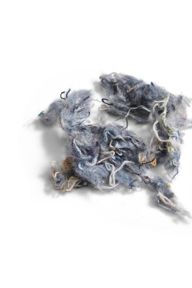 Ahrend raw material recylced acoustic material fibers top detail view