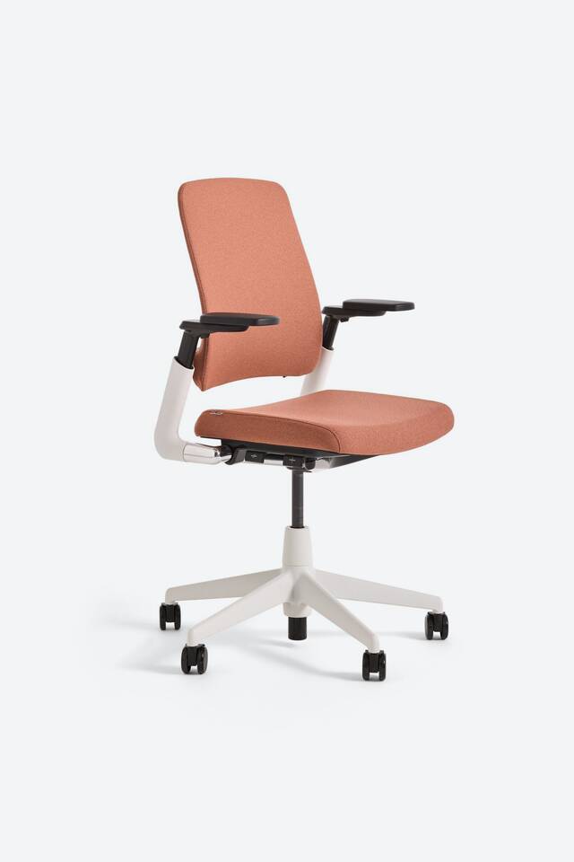 2020 Luvia   portraitm