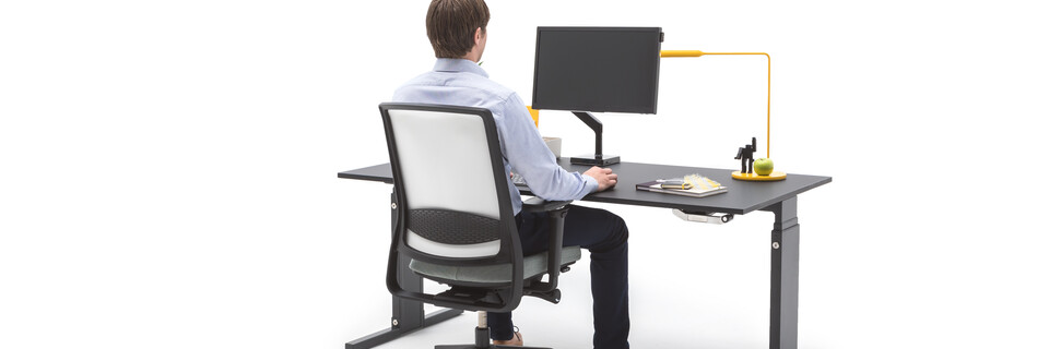 Gispen Cimo mono table with black frame and tabletop with Zinn office chair animation still step 071 front right view