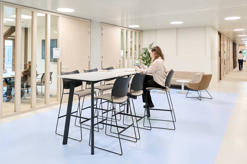 Gispen education healthcare project interior view of Rotterdam Education and Rehabilitation Center in Rotterdam DZK31284