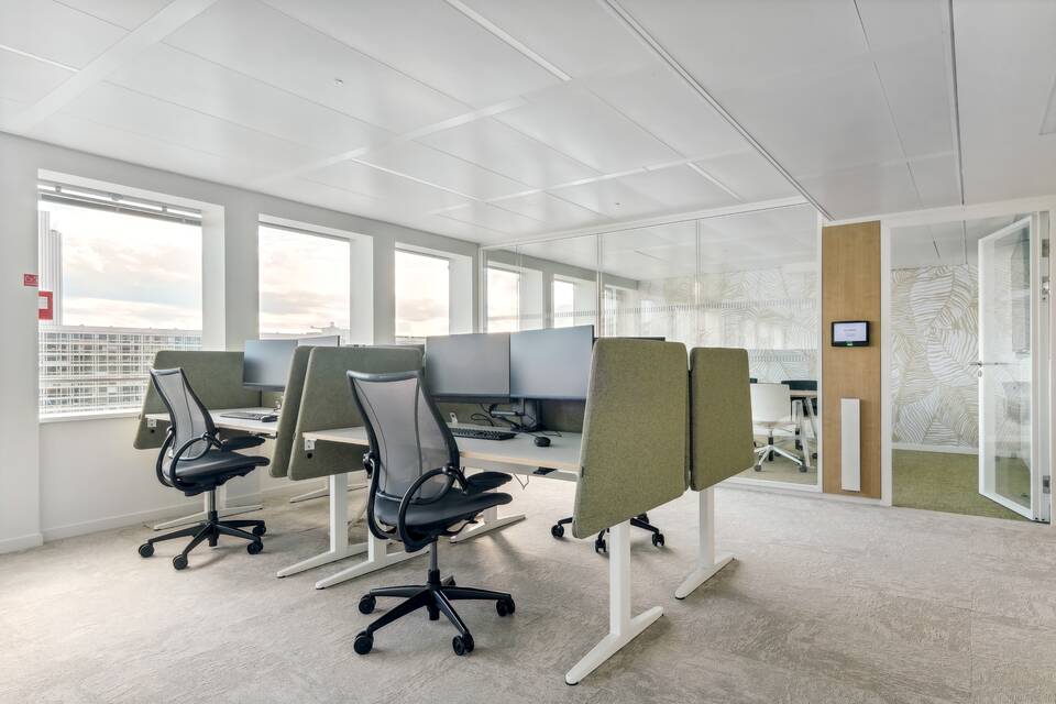 Royal Ahrend office project interior view of MGEN in Paris 22