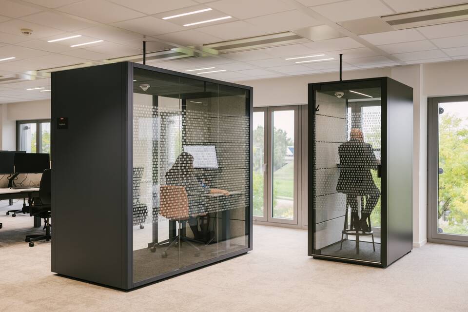 Royal Ahrend office project interior view of Miele in Vianen FP71