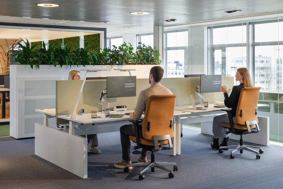 Balance Comfort, Ease, Sliding Door Cabinet