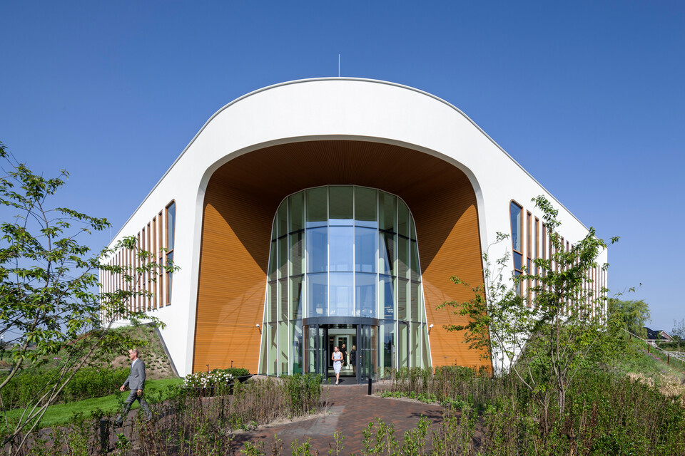 Oogcentrum Noordholland Royal Ahrend healthcare project exterior view of Oogcentrum Noordholland in Heerhugowaard SB200607