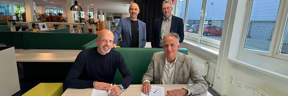NL Gispen Presikhaaf Schoolmeubelen ondertekening samenwerkingsovereenkomst met sportbedrijf arnhem