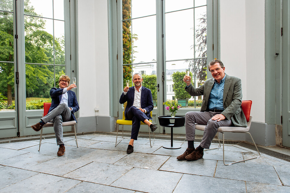 Gispen signing agreement with Made by Holland Paleis Soestdijk in Baarn 01