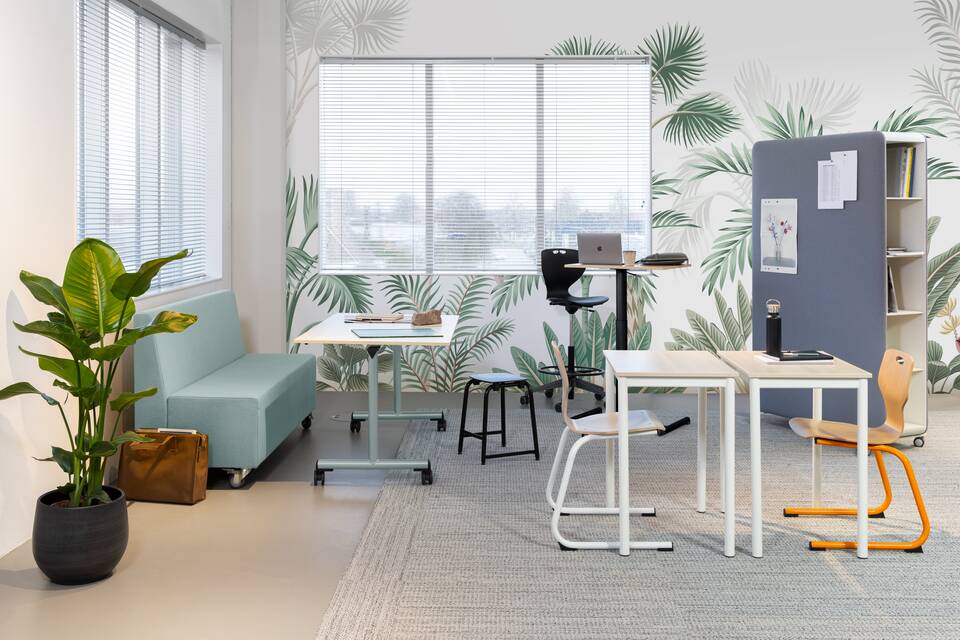 Engage Single, Grow Fold, Grow Work High, Grow Stool, Grow Comfort, Grow Classic, Grow Move Royal Ahrend educational setting with Grow tables and chairs in Culemborg 06