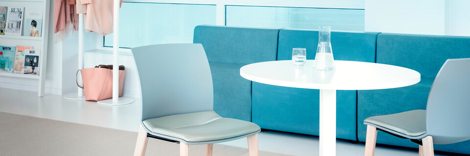 Well, Cross, Loungescape Well, Cross, Loungescape headerxxl