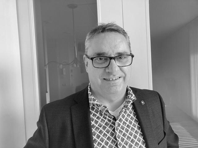 portrait of John Pijnappels