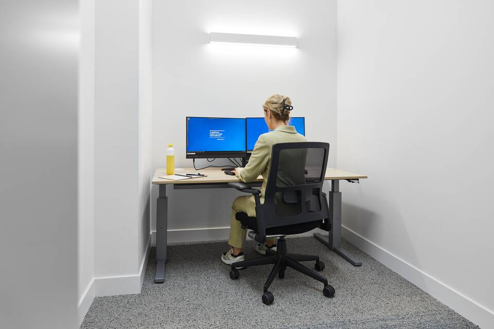 Gispen healthcare project interior view of Sanquin in Nijmegen DZK1004