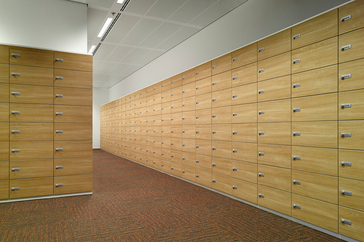 Ahrend Locker