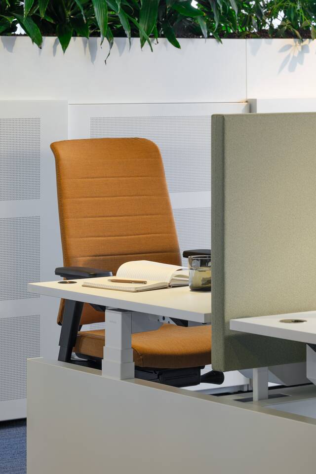 Balance Comfort, Ease, Sliding Door Cabinet   portraitm