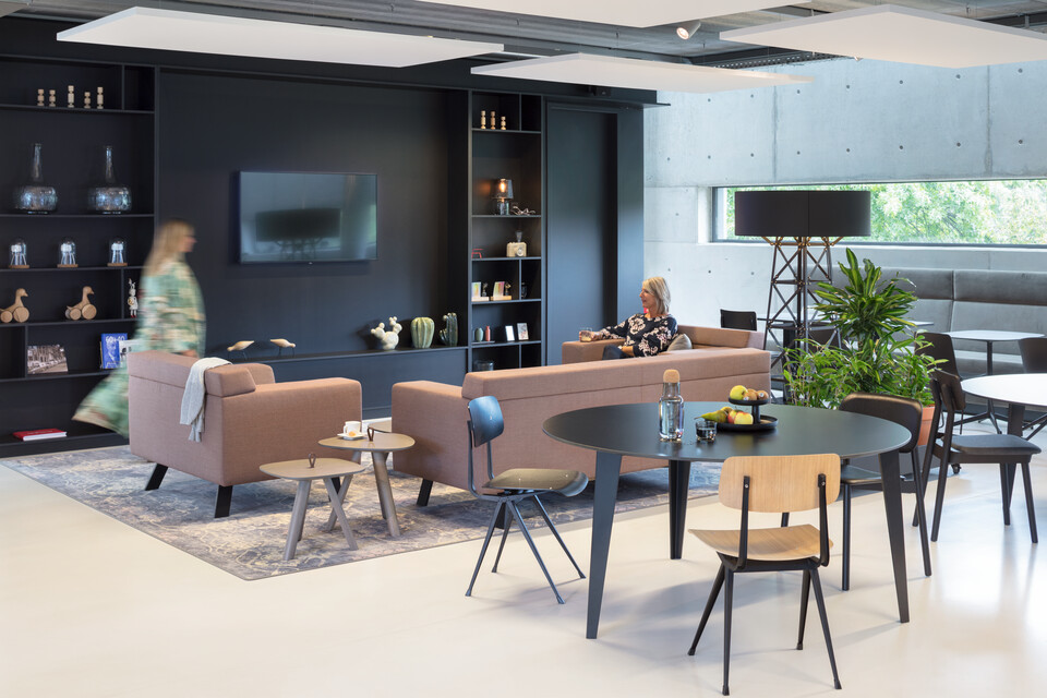 Result Royal Ahrend Showroom in Brussels 01
