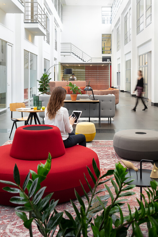 Recharge, Embrace, Result, Pyramid   portraiti