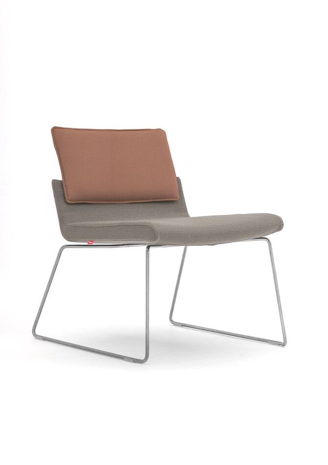 Triennial Relax   portraitm