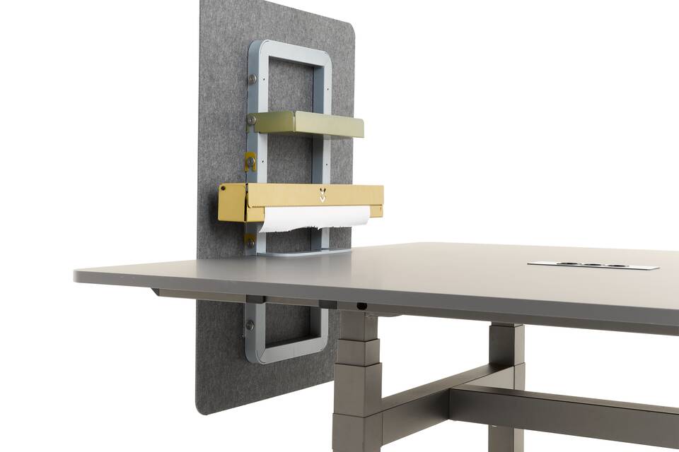 Gispen TMNL Agile table in dark grey with grey tabletop and screen bracket with grey felt sidepanel and small and big trays in No Waste lacquer front right detail view