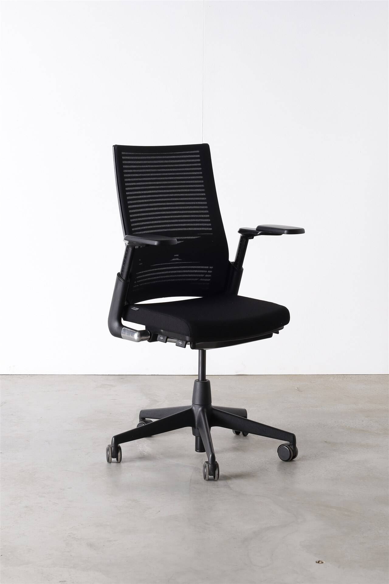 REV A2020EV NPR ZZ L CON.   DownloadLarge