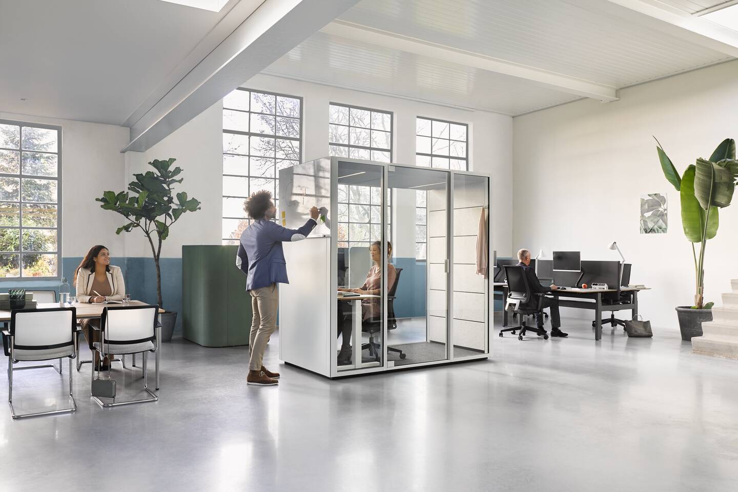 Hybride werken  vitalising workspaces  Ahrend
