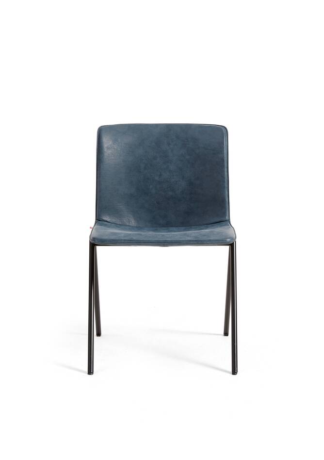 Gispen NOMI Design chair in black with blue upholstered cover front view