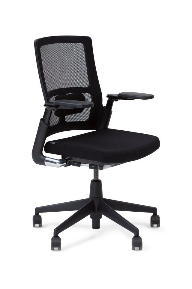 Royal Ahrend 2020 Verta office chair upholstered in black front left view