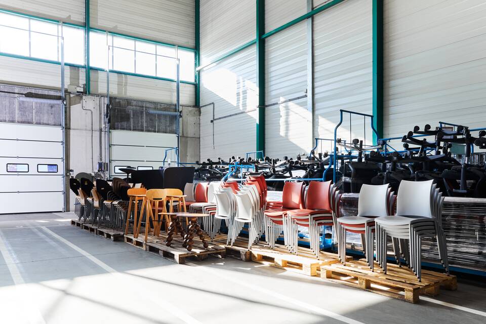 Inventory chairs, tables & sofa Ahrend interior view of the Circular Hub in Veghel DZK7311